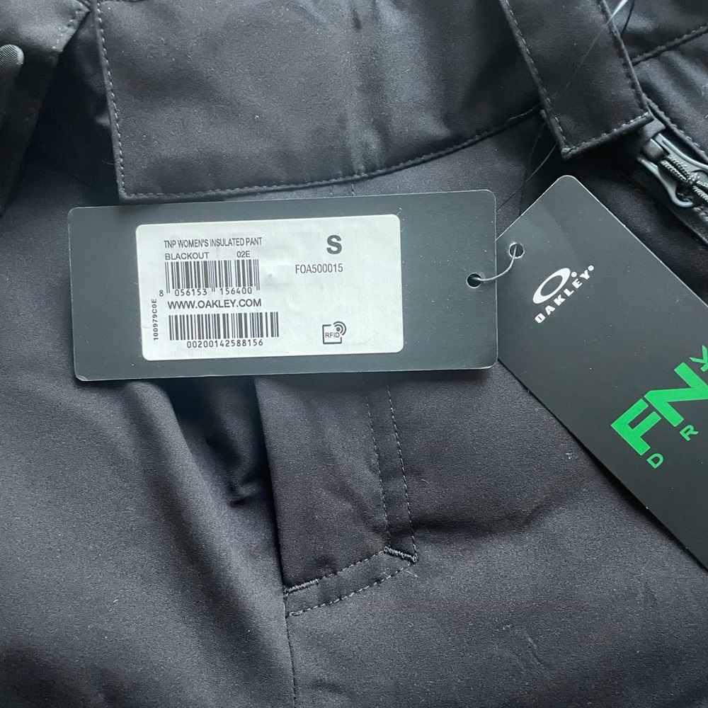 Oakley Women's Insulated Pant - Picture 7 of 8
